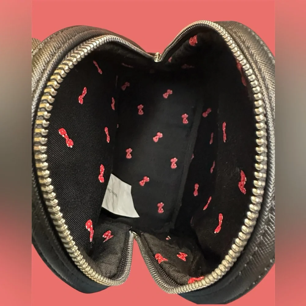 Loungefly Loves Hello Kitty EUC Polka Dot Backpack - Picture 9 of 9